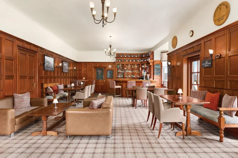 Duchally Country Estate whisky and gin bar
