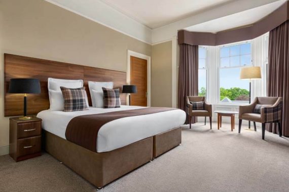 Spacious classic Room at Duchally Hotel & Country Estate 