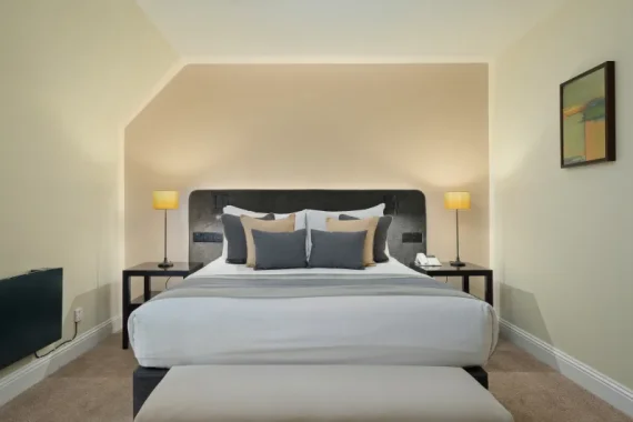 Wyndham Duchally Superior 2 bedroom lodge master bedroom king bed